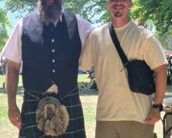 image "À la croisée des cultures : rencontre entre tradition écossaise et curiosité voyageuse"