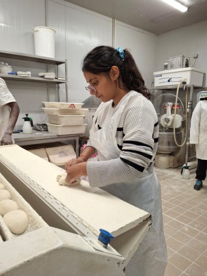 image BAGEETE_FABIEN_BAKERY_WORKING.jpg (0.2MB)