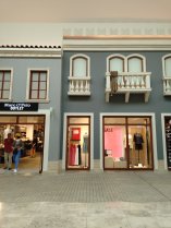 Petite galerie marchande