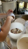 La fromagère en action