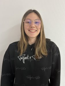 L&eacute;a  Herv&eacute; 