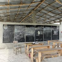 Visite et remise de dons pour une école à Tokoto 
